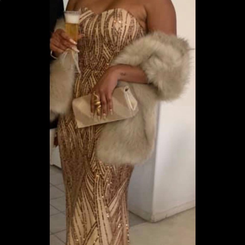 HOMECOMING DRESS!!👑✨ - Picture 4 of 4